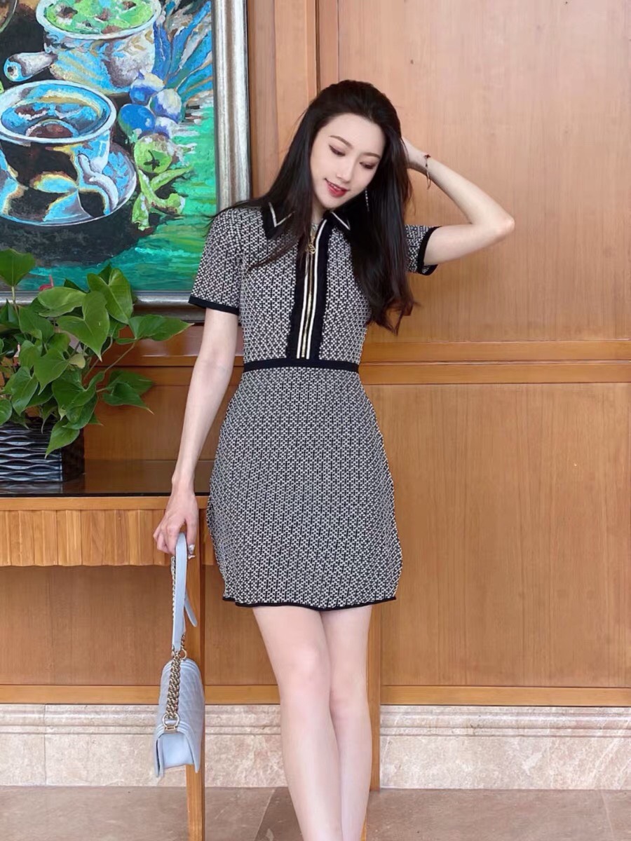 ĐẦM LEN KHÓA KÉO TRƯỚC D195
